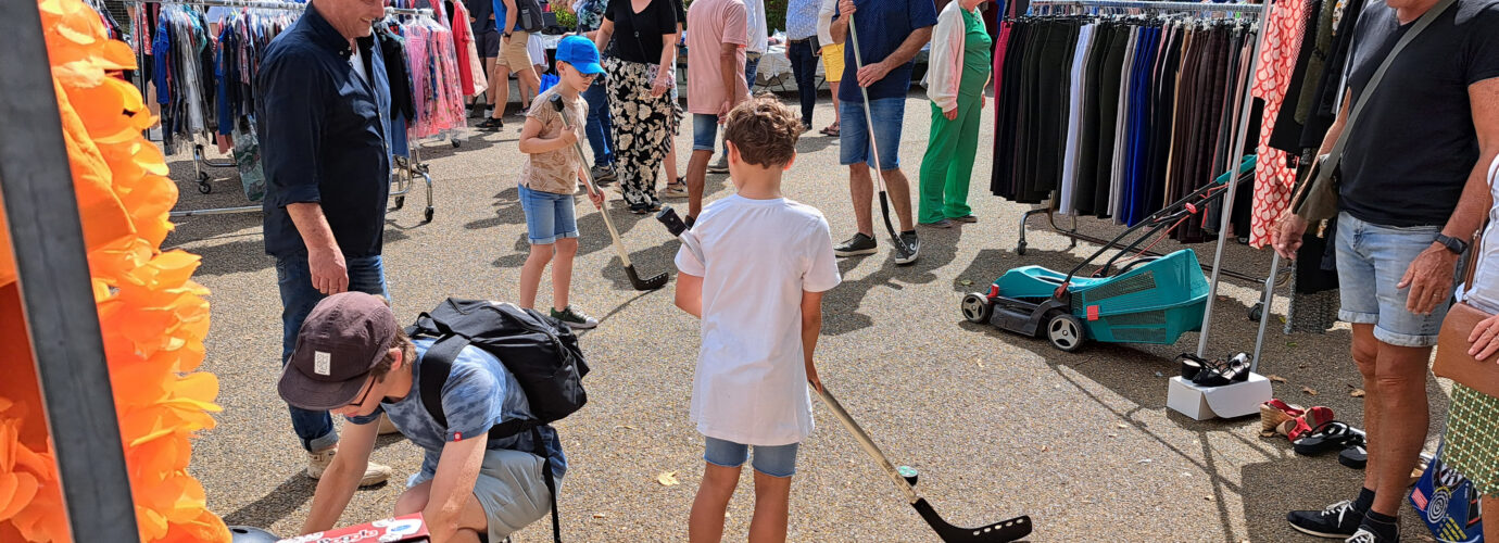 Snuffelmarkt op het plein